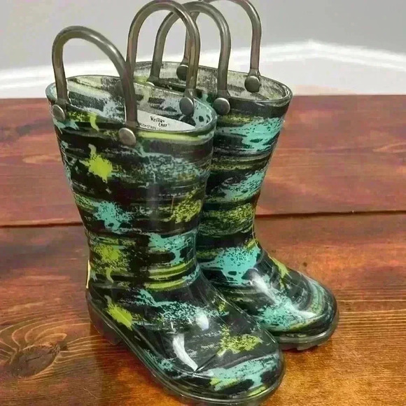 Toddler Rain Boots | Size 5 | Light up ✨ - Picture 5 of 7